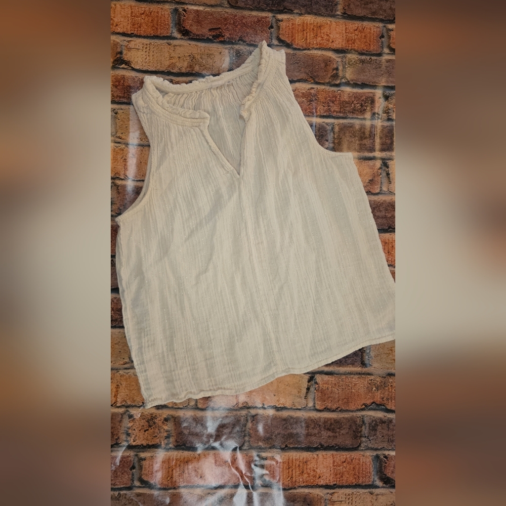 GAP sleeveless Top
